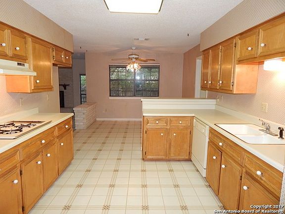5th image of 110 Fleetwood Dr