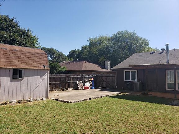 5th image of 301 Stony Creek Dr