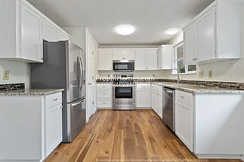 1177 SE Fir Grove Loop Photo 1