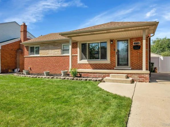15726 Drake St, Southgate, MI 48195