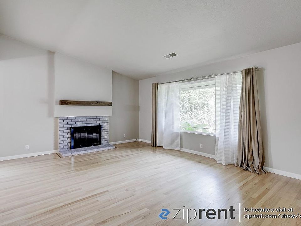 1st image of 17275 Calle Mazatan