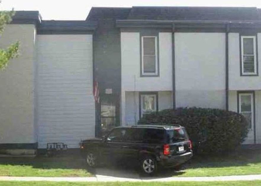 1st image of 3931 S Crackerneck Rd #11