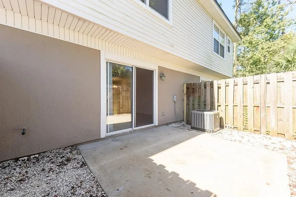 1188 Gano Ave — Photo 3