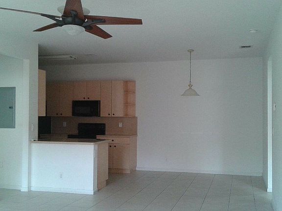 4th image of 3557 Forest Hill Blvd APT 052