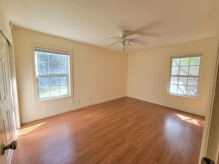 1206 Dwyce Dr — Photo 13