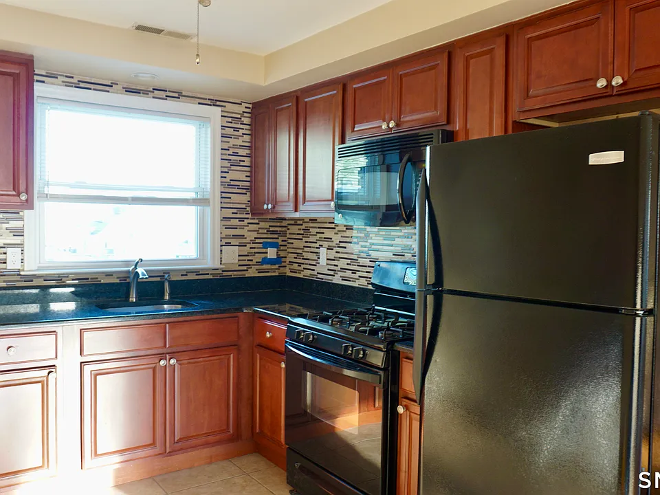 28-30 Sampson St #4