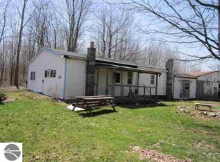 3120 Alamando Rd, Saint Louis, MI 48880