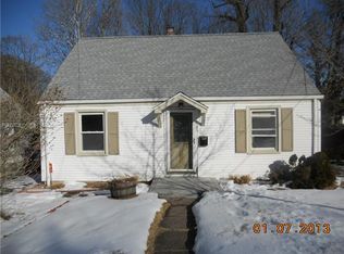 99 Lawncrest Rd, New Haven, CT 06515