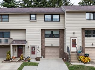 620 Deer Watch Rd, Bridgeville, PA 15017