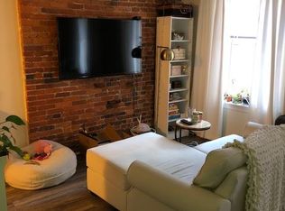 11 S Letitia St APT 303, Philadelphia, PA 19106