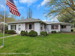 6537 Sommerset Rd, Lansing, MI 48911