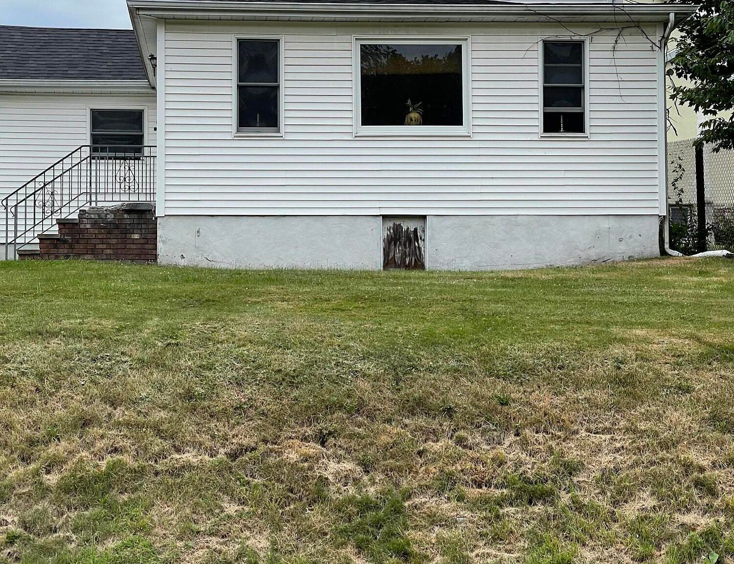 543 Main St, Eynon, PA 18403 Zillow
