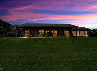 99 Trader Rd, Fort Denaud, FL 33935