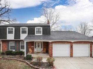 8229 Forsythia Ct, Indianapolis, IN