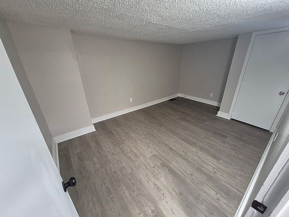 5th image of 644 Coates St