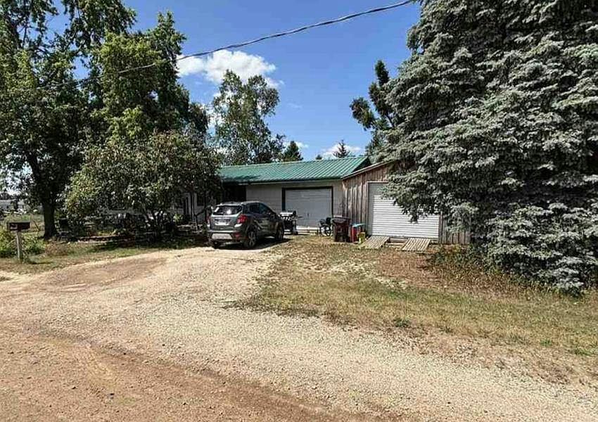 1st image of 3125 6th St