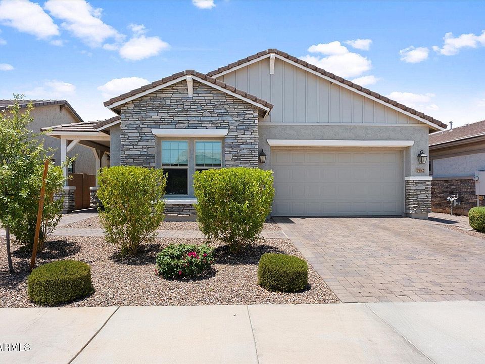 1st image of 3752 S BRIDLEWOOD --