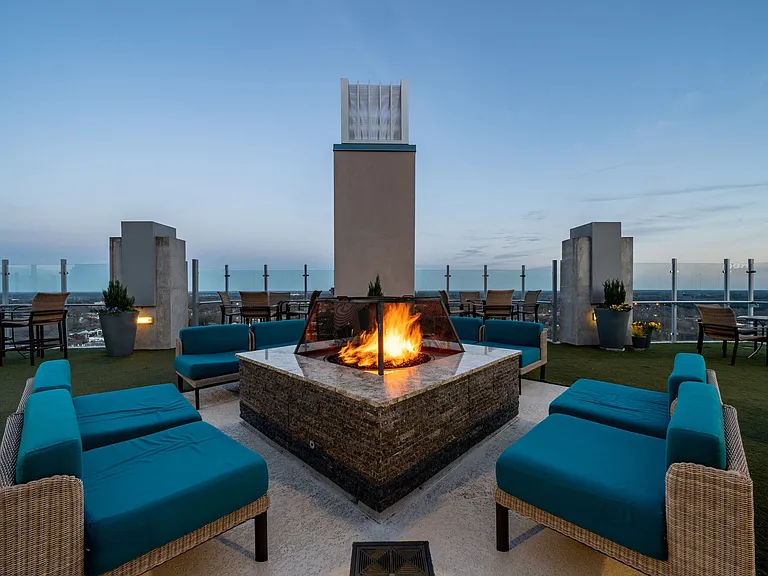 Skyhouse Raleigh — Photo 3
