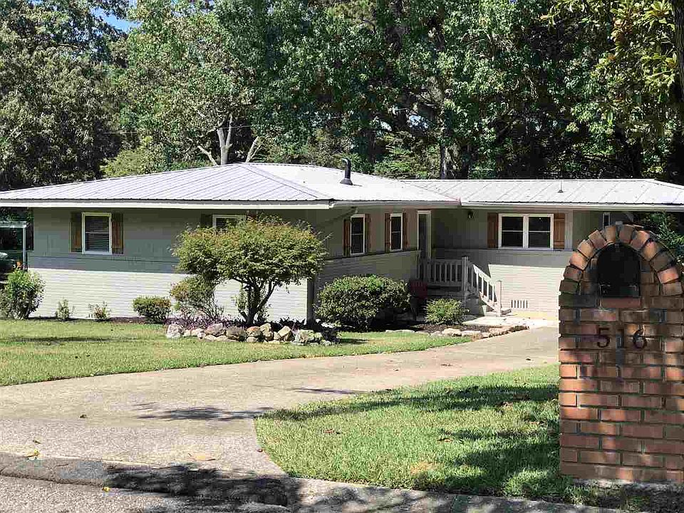 1st image of 516 Lacey Ln