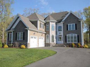 1 Newton Ln, Medway, MA 02053