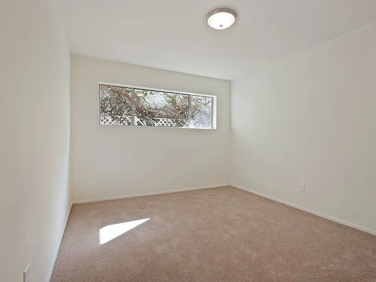 848 7th Street in Santa Monica - steps to Montana Ave! — Photo 13