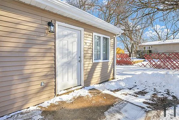 1511 Kings Way #B — Photo 22