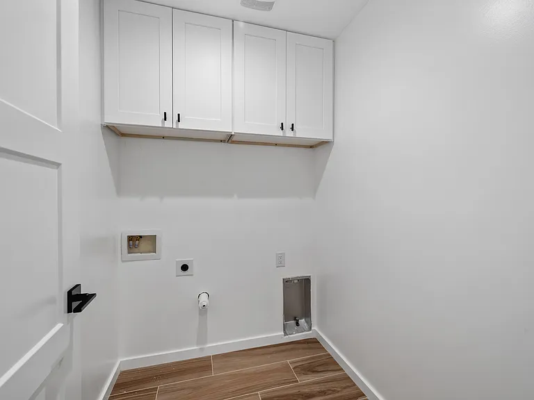 1010 E Indianola Ave — Photo 30