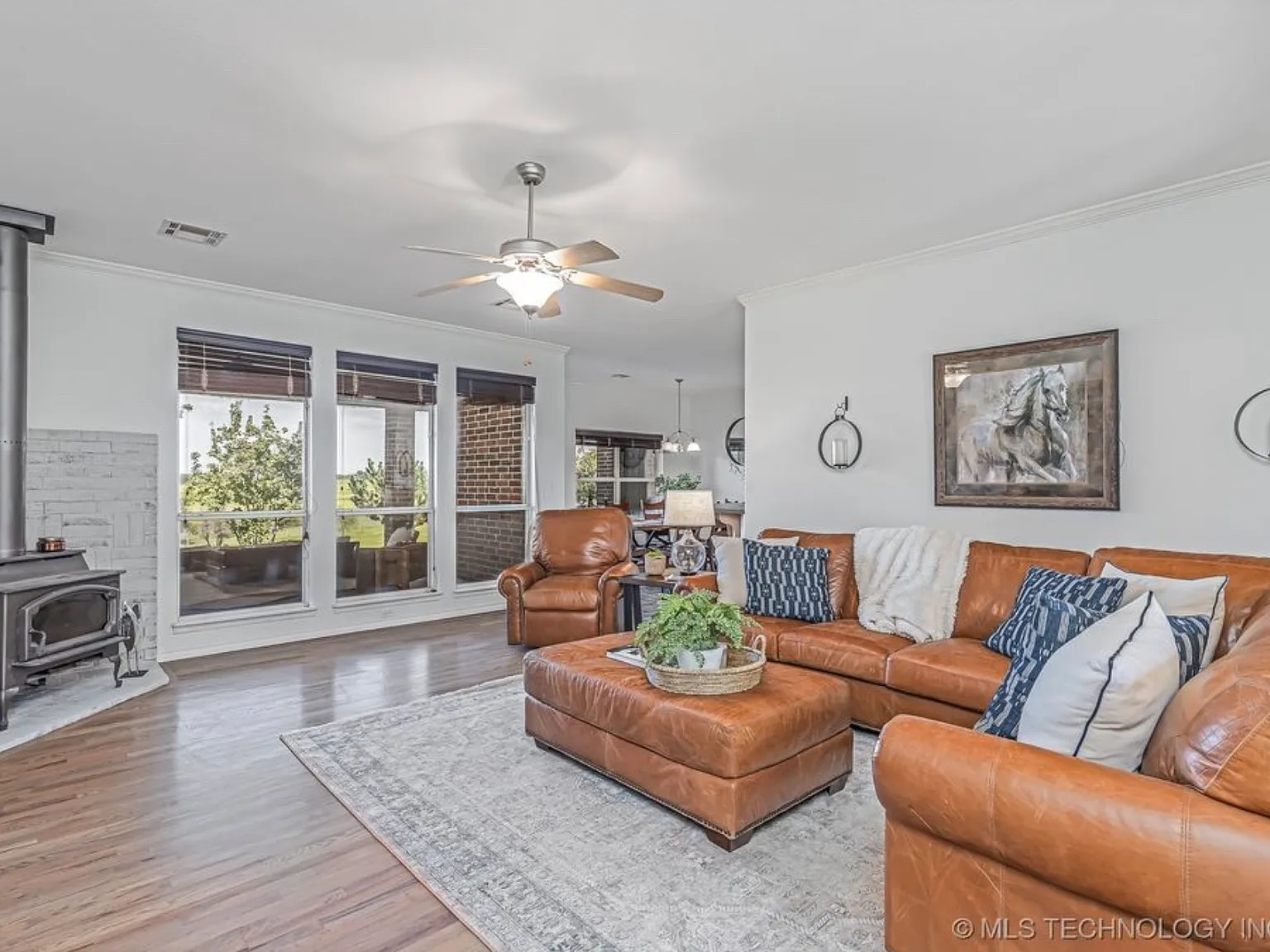 3 bed, 2165 sqft, $4,250 — Photo 3