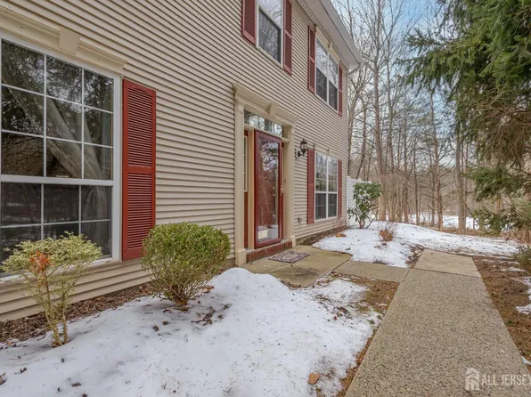 309 S Branch Dr, Whitehouse Station, NJ 08889