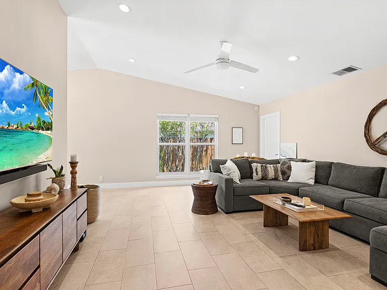 4114 Bay Laurel Way — Photo 22