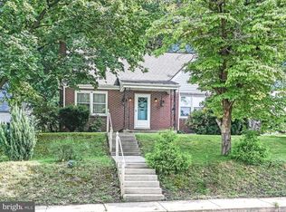 38 Blue Rock Rd, Millersville, PA 17551