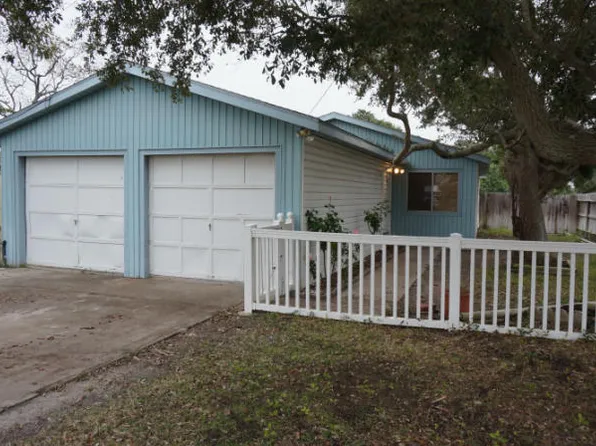 2001 Sunnycrest St, Corpus Christi, TX 78418