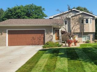 1211 143rd Ln NW, Andover, MN 55304