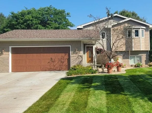 1211 143rd Ln NW, Andover, MN 55304