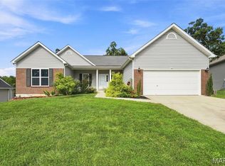 420 Bittersweet Dr, O'Fallon, MO 63366
