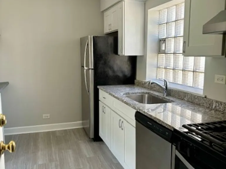 240 Marengo Avenue — Photo 7