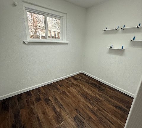 5th image of 2838 W Lake Sammamish Pkwy SE