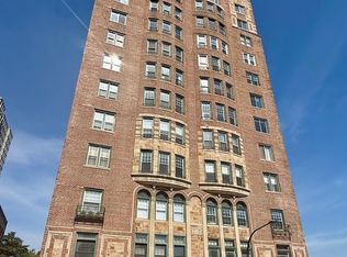 2666 E 73rd St APT 8W, Chicago, IL 60649