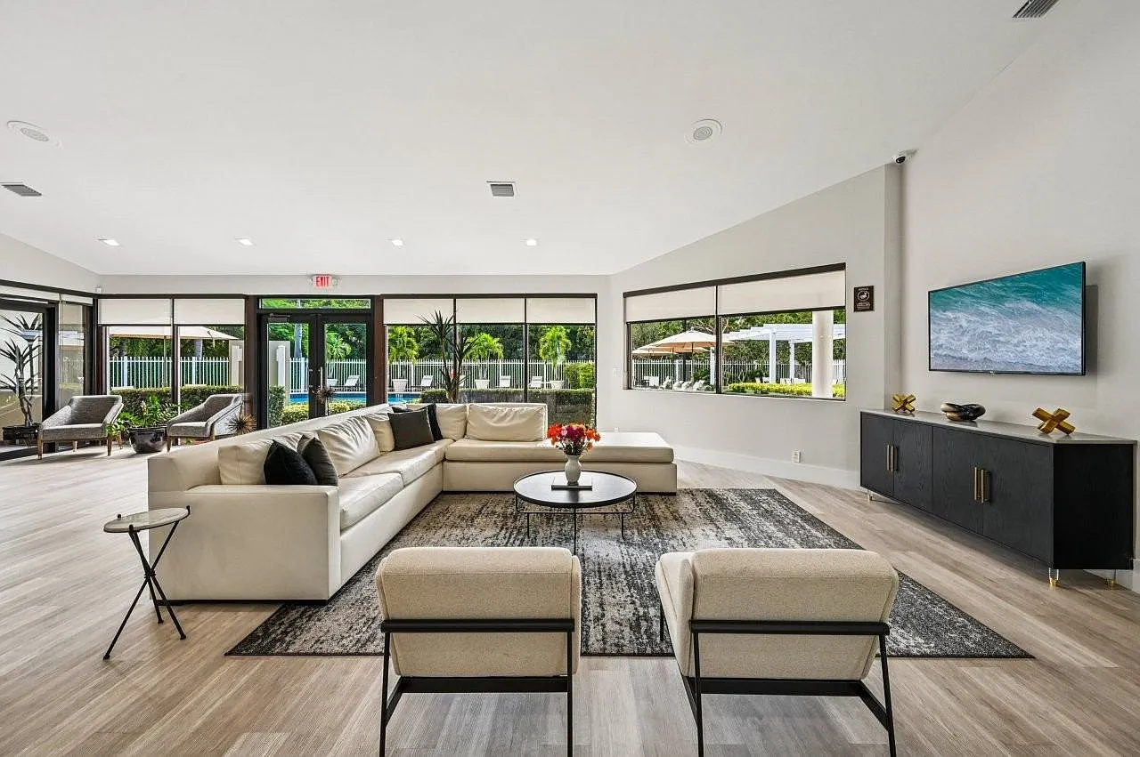 Legacy at Palm Aire — Photo 3