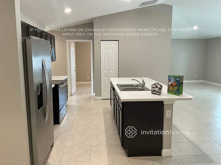 719 Merrimac St SE — Photo 6