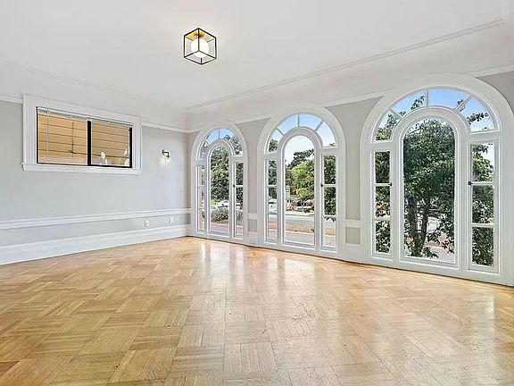 4th image of 4833-4837 Geary Blvd #1341RC