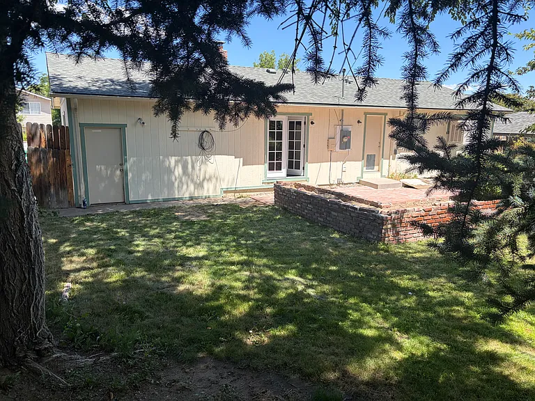 3275 Sandra Dr — Photo 16