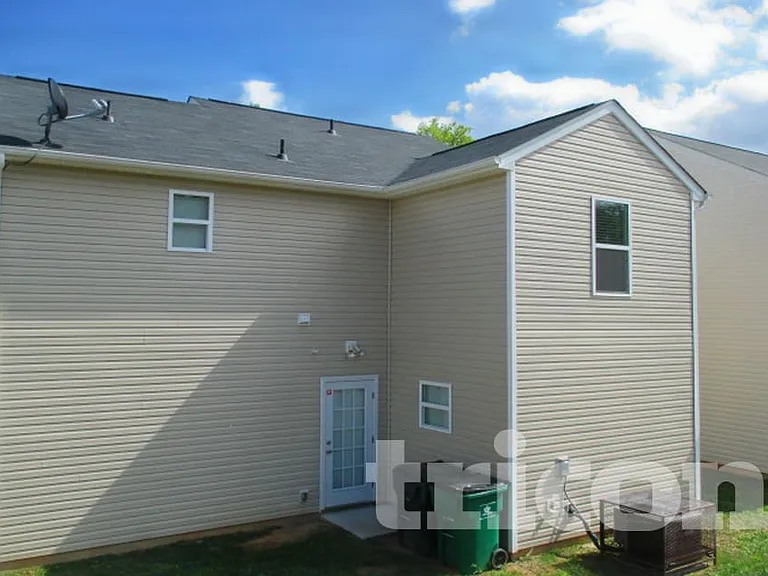 4840 Magnasco Ln — Photo 10