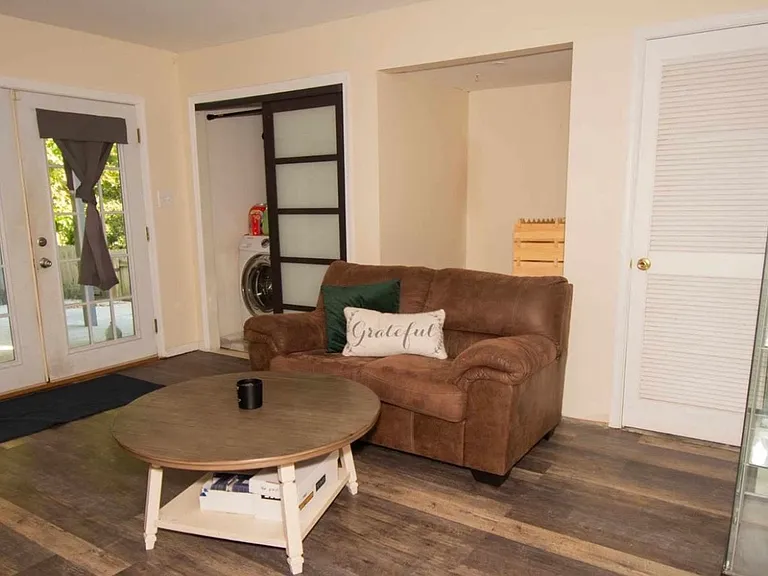 47 Mule Deer Ct — Photo 11