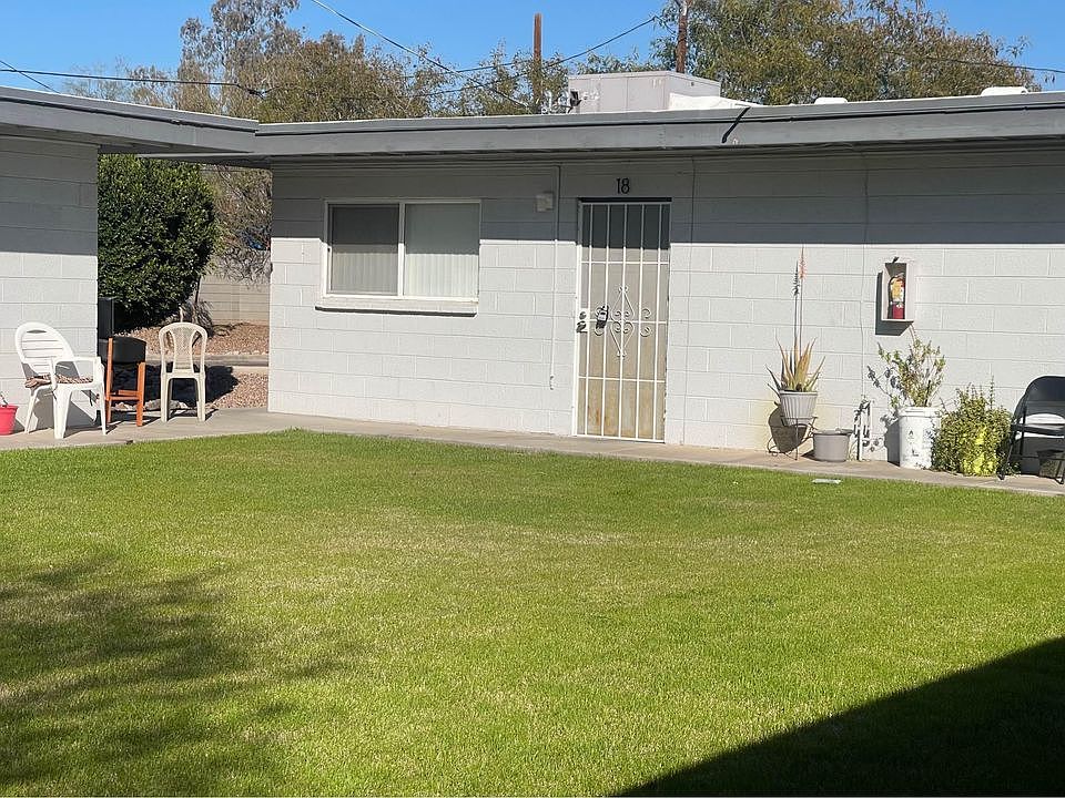 1st image of 1709 N 25th Pl APT 11