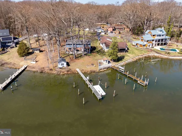 819 Elm Dr, West River, MD 20778