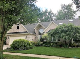 8505 Augusta Ln, Holland, OH 43528