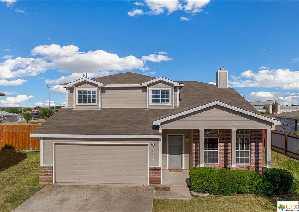 1st image of 2606 Echo Dr
