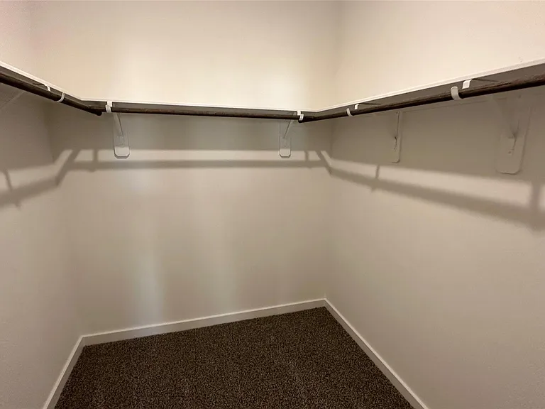 9804 Grosbeak Ln — Photo 12