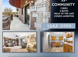 180 Wilshire Drive #85, Hollister, MO 65672